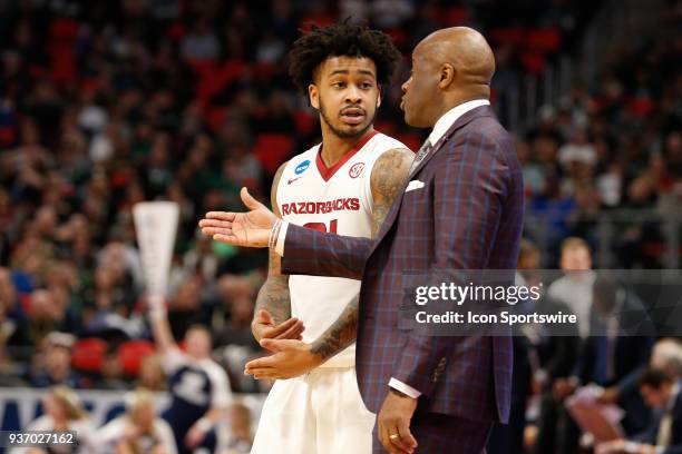 Arkansas Razorbacks head coach Mike Anderson talks to Arkansas Razorbacks guard Anton Beard during the NCAA Division I Men's Championship First Round...