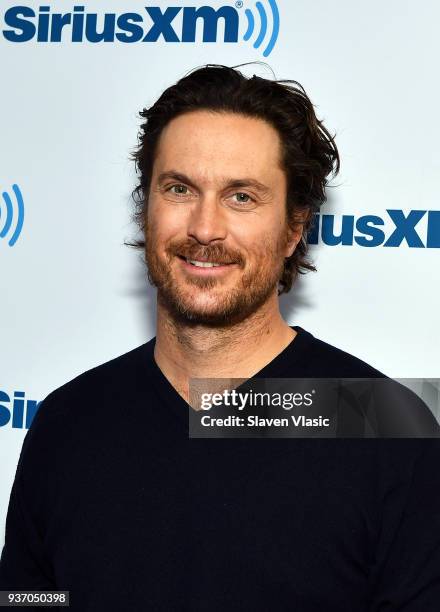 Actor Oliver Hudson visits SiriusXM Studios on March 23, 2018 in New York City.