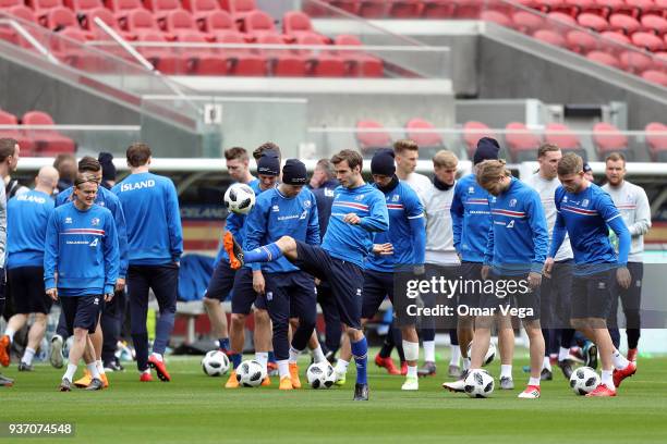 Theódór Elmar Bjarnason controls the ball during the Iceland training session ahead of the FIFA friendly match against Mexico at Levi's Stadium on...