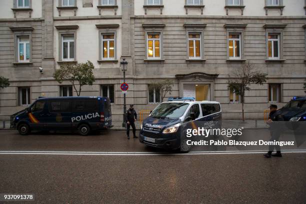 Police prisoners' van allegedly carrying catalan leaders leaves the Supreme Court on March 23, 2018 in Madrid, Spain. A judge of the Supreme Court...