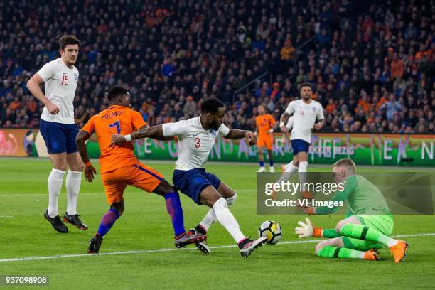 Quincy Promes of Holland, Danny Rose of England, goalkeeper Jorden Pickford of England during the International friendly match match between The...