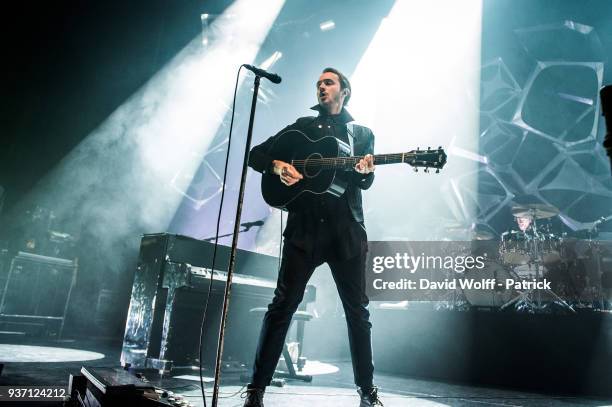 Tom Smith from Editors performs at L'Olympia on March 23, 2018 in Paris, France.