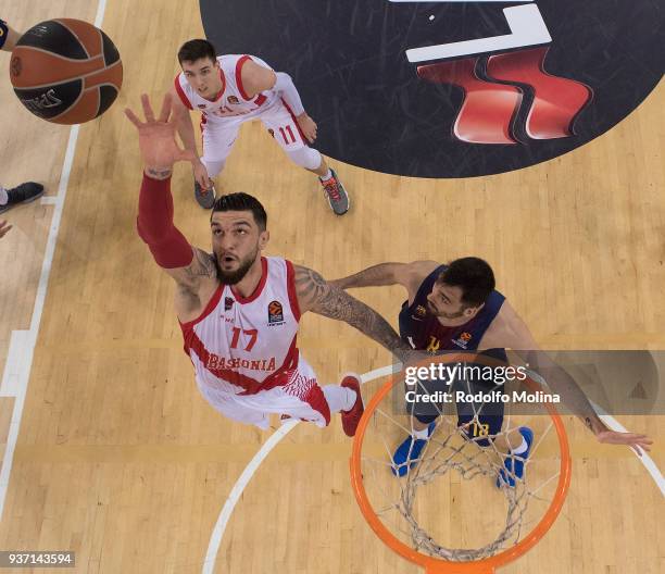 Vincent Poirier, #17 of Baskonia Vitoria Gasteiz in action during the 2017/2018 Turkish Airlines EuroLeague Regular Season Round 28 game between FC...