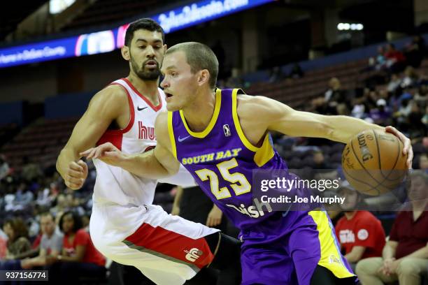 Robert Heyer of the South Bay Lakers handles the ball during the game against the Memphis Hustle during a NBA G-League game on March 23, 2018 at...