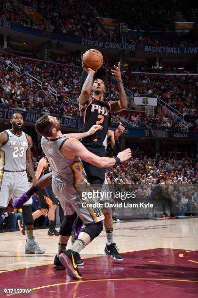Elfrid Payton of the Phoenix Suns shoots the ball against the Cleveland Cavaliers on March 23, 2018 at Quicken Loans Arena in Cleveland, Ohio. NOTE...
