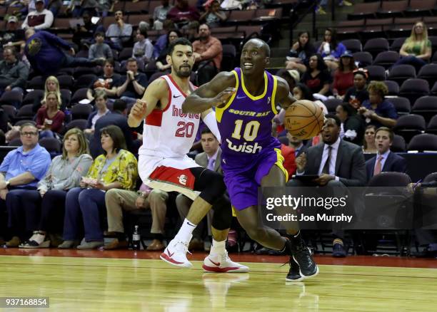 Andre Ingram of the South Bay Lakers passes the ball during the game against the Memphis Hustle during a NBA G-League game on March 23, 2018 at...
