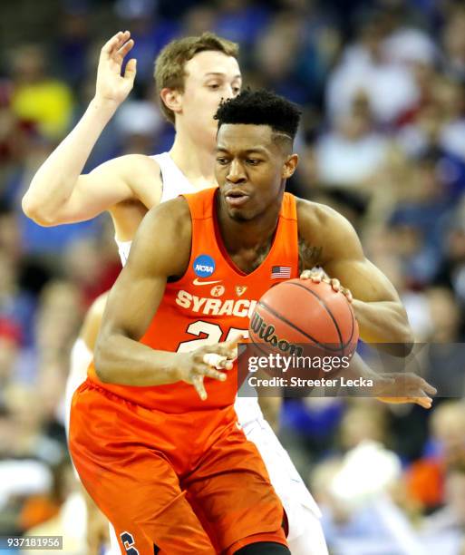 Patrick Herlihy of the Syracuse Orange handles the ball on offense against the Duke Blue Devils during the first half in the 2018 NCAA Men's...