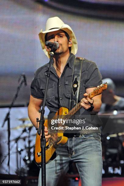 Brad Paisley performs at KFC YUM! Center on March 23, 2018 in Louisville, Kentucky.