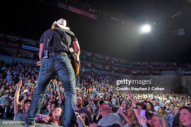 Brad Paisley performs at KFC YUM! Center on March 23, 2018 in Louisville, Kentucky.