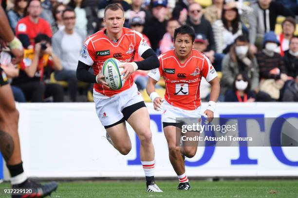 Robbie Robinson of Sunwolves runs with the ball during the Super Rugby match between Sunwolves and Chiefs at Prince Chichibu Memorial Groound on...