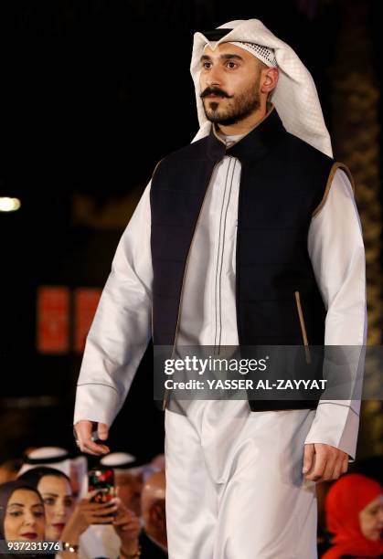 Fash Kuwait Kuwait Fashion Show Photos and Premium High Res Pictures - Getty Images