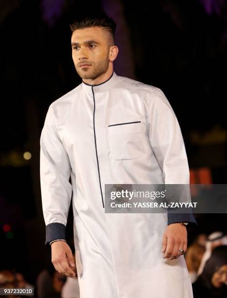 Fash Kuwait 349 Kuwait Fashion Show Stock Photos, High-Res Pictures, and Images ...