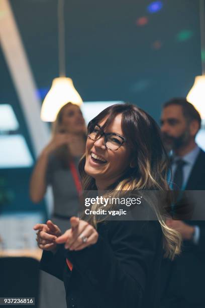 kantoor partij - business party stockfoto's en -beelden