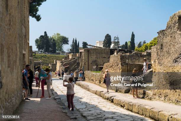 ruins of herculaneum (ercolano) - gerard puigmal stock pictures, royalty-free photos & images