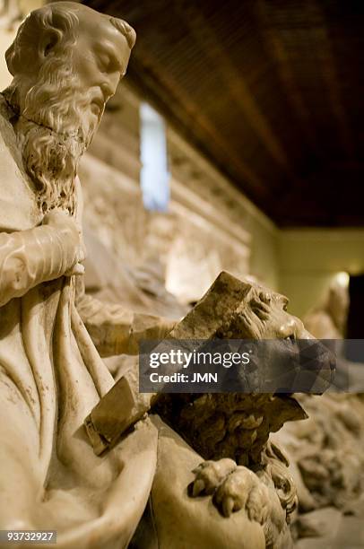 alcala, tomb of cisneros - alcala university stock pictures, royalty-free photos & images