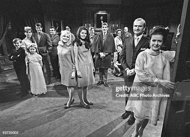 Cast shot - 6/27/67, Pictured, foreground from left - right: David Henesy, Kathryn Leigh Scott, Sharon Smyth, Anthony George, Robert Gerringer, Nancy...