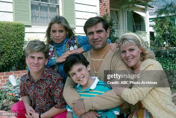 Season One - "Swingers" 3/22/88 Jason Hervey, Olivia D'Abo, Fred Savage, Dan Lauria, Alley Mills