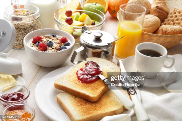 朝食:朝食テーブル静物 - 洋食 ストックフォトと画像