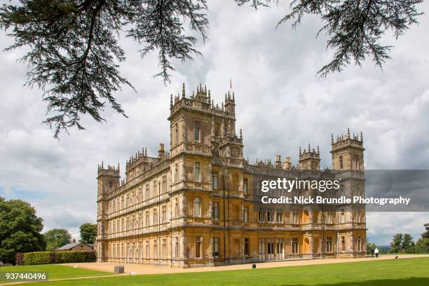 highclere castle, hampshire, united kingdom - bbc natural history stock pictures, royalty-free photos & images