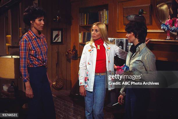 Reunion" - Season One - 4/29/78, High school friends Carol , Jill and Agnes revealed a hidden secret which placed them in jeopardy.,