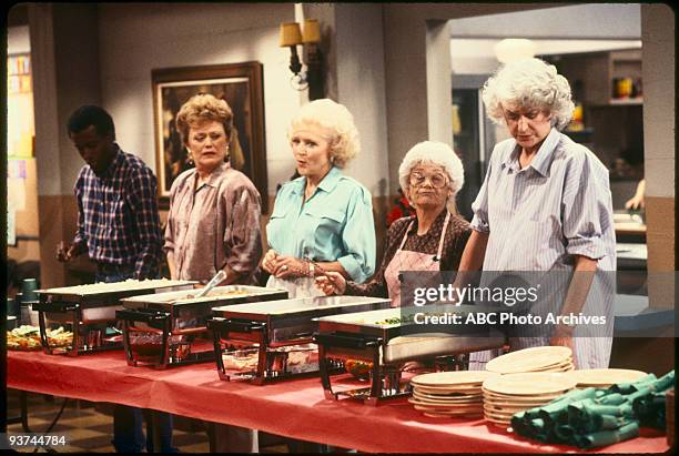 UNITED STATES THE GOLDEN GIRLS - 9/24/85 - 9/24/92, RUE MCCLANAHAN, BETTY WHITE, ESTELLE GETTY, BEA ARTHUR,