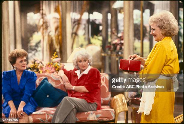 UNITED STATES THE GOLDEN GIRLS - 9/24/85 - 9/24/92, RUE MCCLANAHAN, BEA ARTHUR, BETTY WHITE,