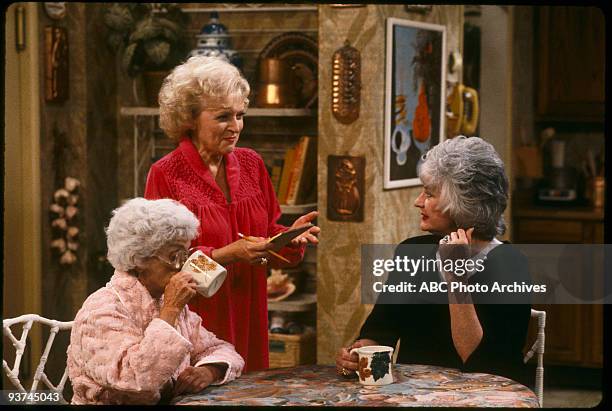 UNITED STATES THE GOLDEN GIRLS - 9/24/85 - 9/24/92, ESTELLE GETTY, BETTY WHITE, BEA ARTHUR,