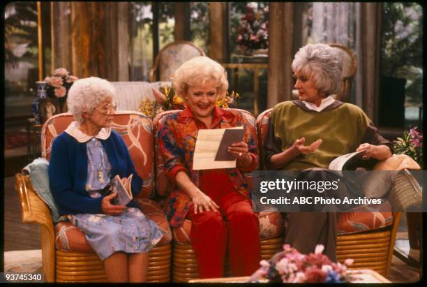 UNITED STATES THE GOLDEN GIRLS - 9/24/85 - 9/24/92, ESTELLE GETTY, BETTY WHITE, BEA ARTHUR,