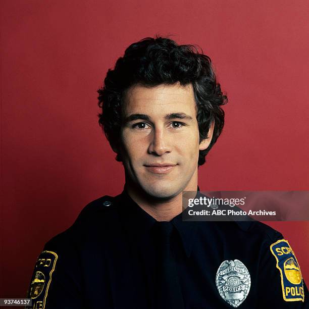 Gallery" 1972 Michael Ontkean