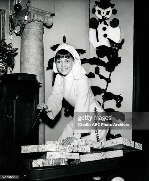 Walling in a Winter Wonderland" - Season One - 12/21/67, Sister Bertrille planned a Christmas surprise for an elderly nun.,