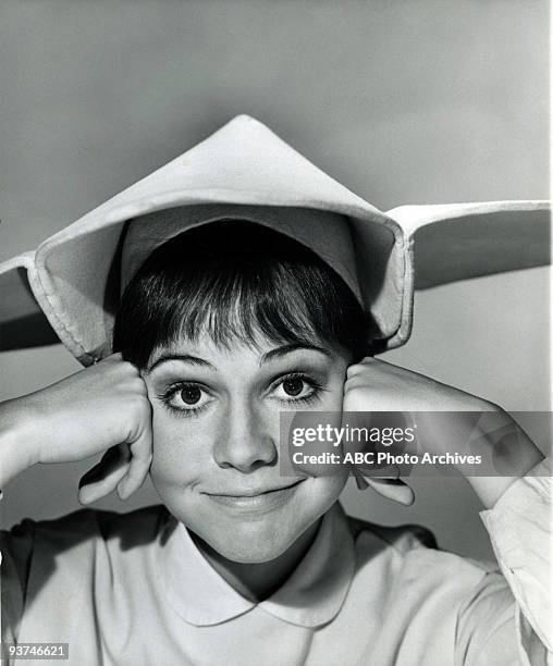 Gallery - Season Three - 9/17/69, Sally Field ,