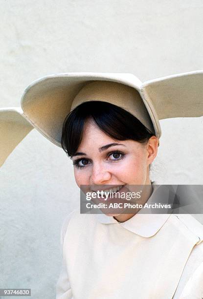 Gallery - Season Three - 9/17/69, Sally Field ,