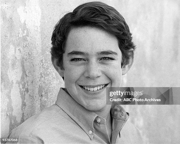 Mike's Horror Scope" - Season One - 1/16/70, Barry Williams ,