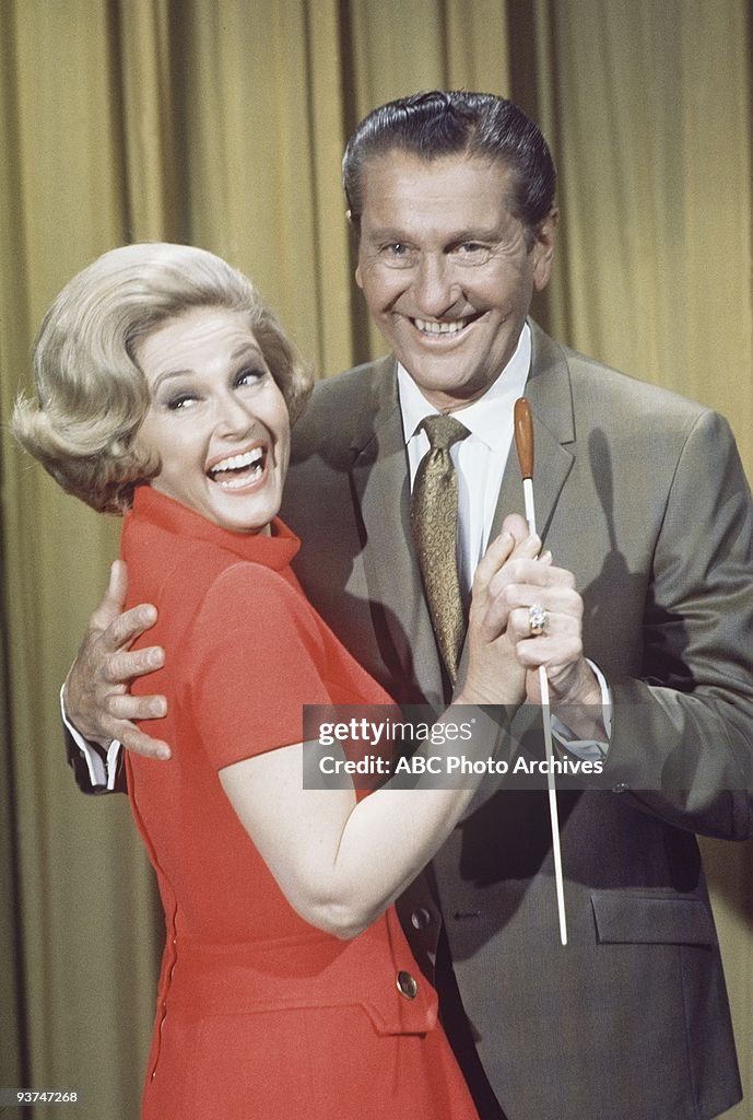 THE LAWRENCE WELK SHOW