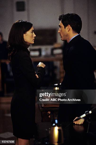 Betrayal" - Season one - 8/12/97 Lara Flynn Boyle, Dylan McDermott