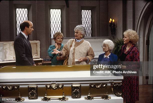 UNITED STATES THE GOLDEN GIRLS - 9/24/85- 9/24/92, RUE MCCLANAHAN, BEA ARTHUR, ESTELLE GETTY, BETTY WHITE,