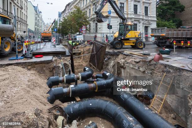 heat pipe replacement works - pipe replacement stock pictures, royalty-free photos & images
