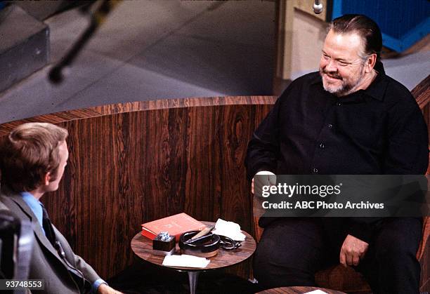 Host Dick Cavett chatted with Orson Welles.,