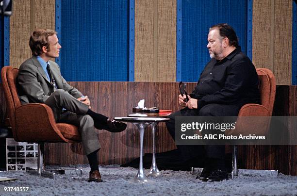 Host Dick Cavett chatted with Orson Welles.,