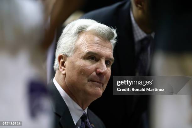 Head coach Bruce Weber of the Kansas State Wildcats speaks with his team against the Loyola Ramblers in the first half during the 2018 NCAA Men's...