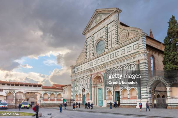 kirche santa maria novella in florenz italien - church of santa maria novella stock-fotos und bilder