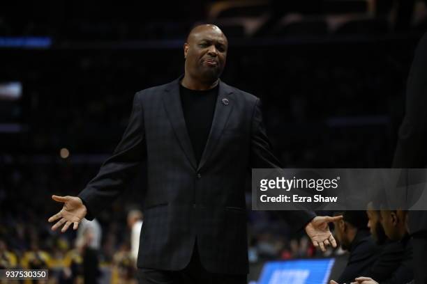 Head coach Leonard Hamilton of the Florida State Seminoles reacts against the Michigan Wolverines during the first half in the 2018 NCAA Men's...