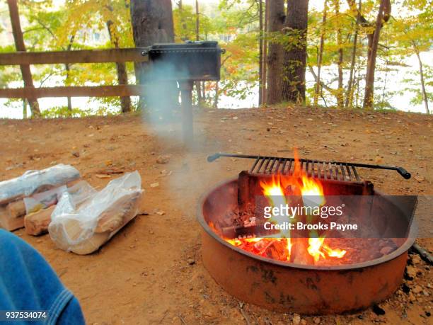 campfire - sturbridge stock pictures, royalty-free photos & images