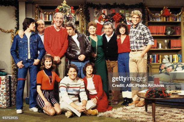 White Christmas" 12/16/80 Scott Baio, Al Molinaro, Jerry Paris, Henry Winkler, Marion Ross, Tom Bosley, Erin Moran, Ted McGinley, Cathy Silvers,...