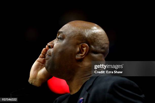 Head coach Leonard Hamilton of the Florida State Seminoles instructs his team against the Michigan Wolverines during the second half in the 2018 NCAA...