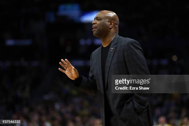 Head coach Leonard Hamilton of the Florida State Seminoles instructs his team against the Michigan Wolverines during the second half in the 2018 NCAA...