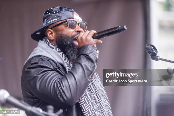 Rapper Black Thought from The Roots, makes a surprise appearance during the March for Our Live on March 24 in downtown Portland, OR.