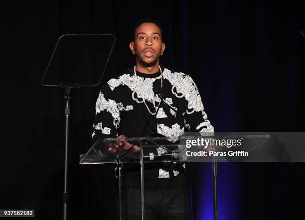 Steele Rapper 43 Steele (Rapper) Stock Photos, High-Res Pictures, and Images - Getty ...