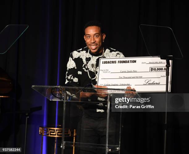 Steele Rapper 43 Steele (Rapper) Stock Photos, High-Res Pictures, and Images - Getty ...