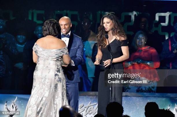 Kenny Lattimore and Merle Dandridge present the AT&T Artist of the Year Award the 33rd annual Stellar Gospel Music Awards at the Orleans Arena on...